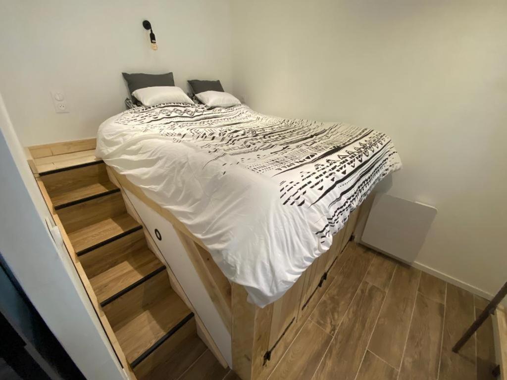 Charmant Appartement Quartier Opera Тулон Екстер'єр фото